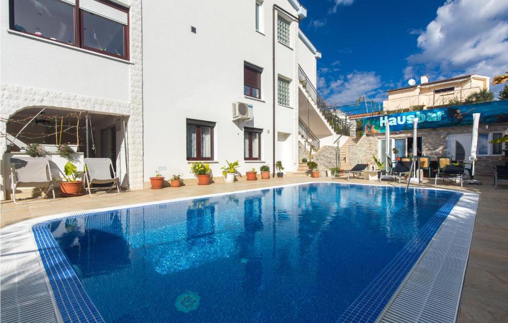 Krk Apartment | Awesome apartment in Krk w/ Outdoor swimming pool and 2 Bedrooms