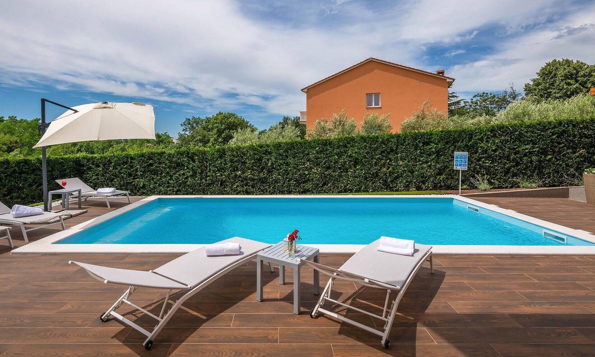 Vinez Apartment | Awesome Apartment in Labin With Outdoor Swimming Pool, Wifi and 3 Bedrooms