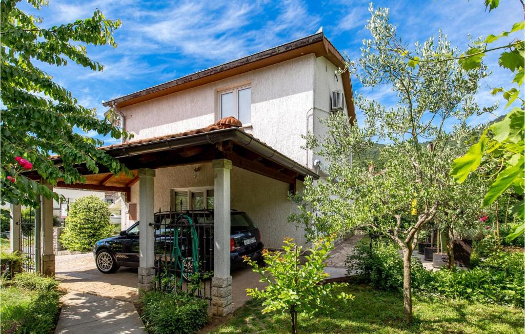 Rukavac Apartment | Awesome Apartment In Rukavac With Wifi