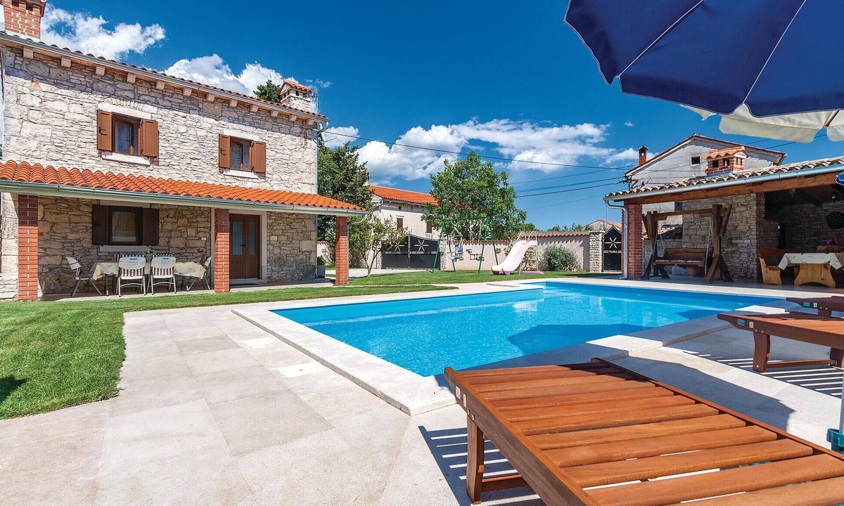 Divsici House | Awesome home in Divsici