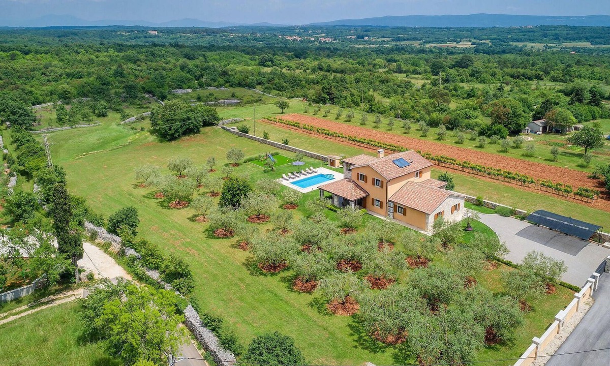 Filipana House | Awesome home in Marcana