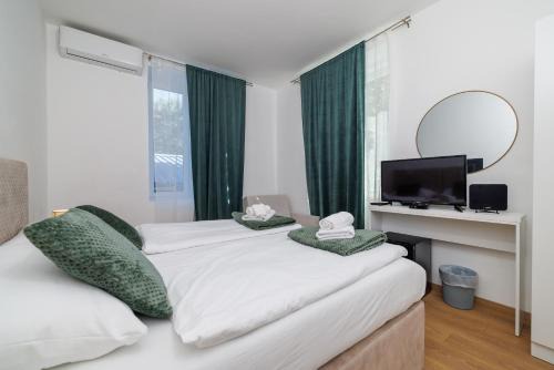 Selce Hostel | Beach Villa Selce
