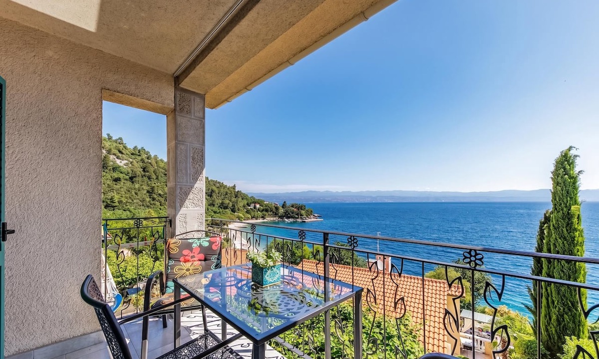 Medveja Apartment | Beachside Villa Mia Apartment 1, Medveja, Croatia