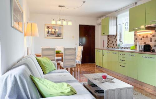 Belej Apartment | Beautiful Apartment In Belej With Wifi