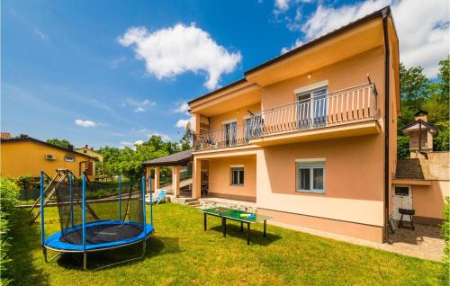 Veli Brgud Apartment | Beautiful Apartment In Bresca With Wifi