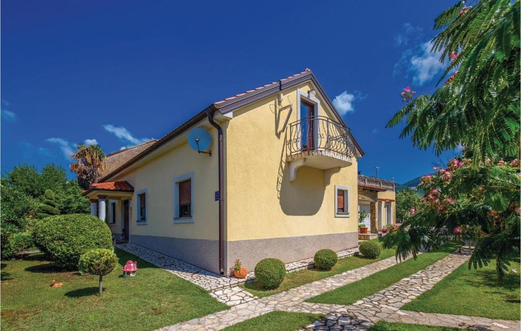 Hreljin Apartment | Beautiful Apartment In Hreljin With Wifi
