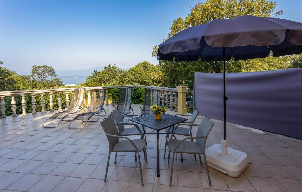 Zurkovo Apartment | Beautiful Apartment In Kostrena