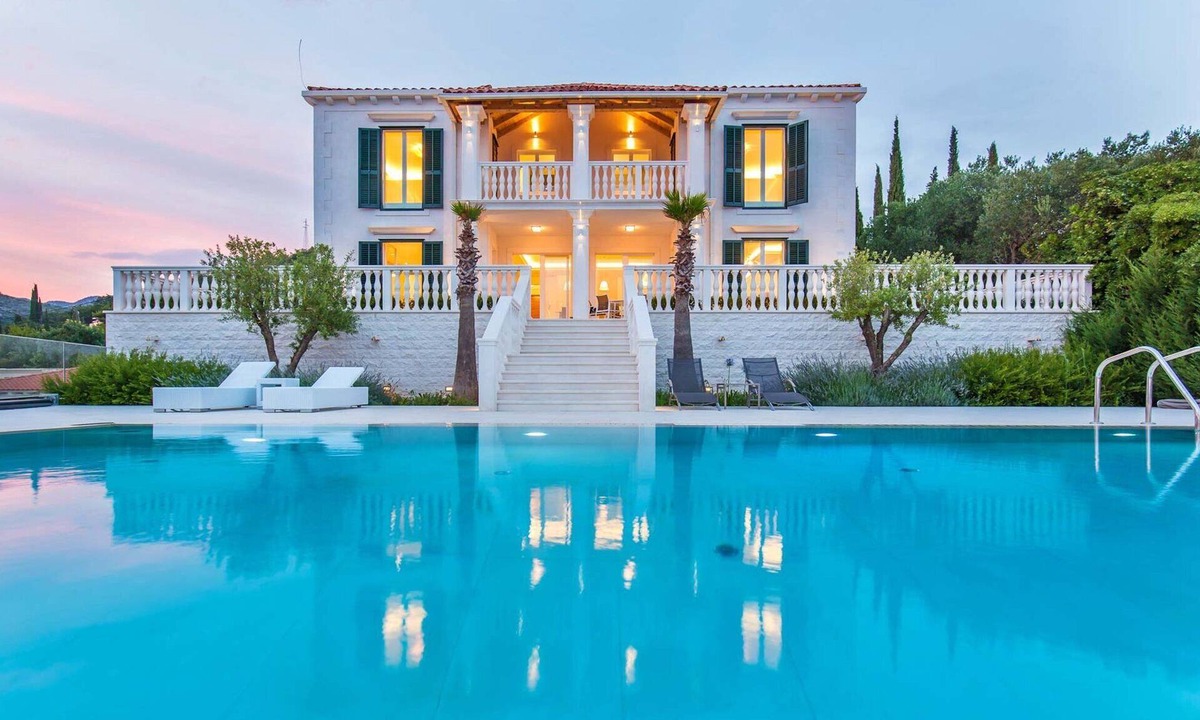 Orasac Villa | Beautiful Dubrovnik Villa | 5 Bedrooms | Villa Gold Dubrovnik | Sea Views