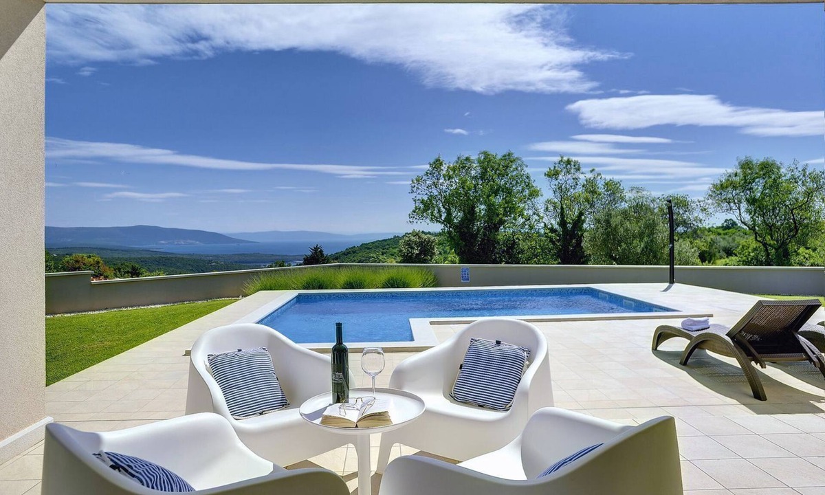 Kavran House | Beautiful finca with private pool and sun beds