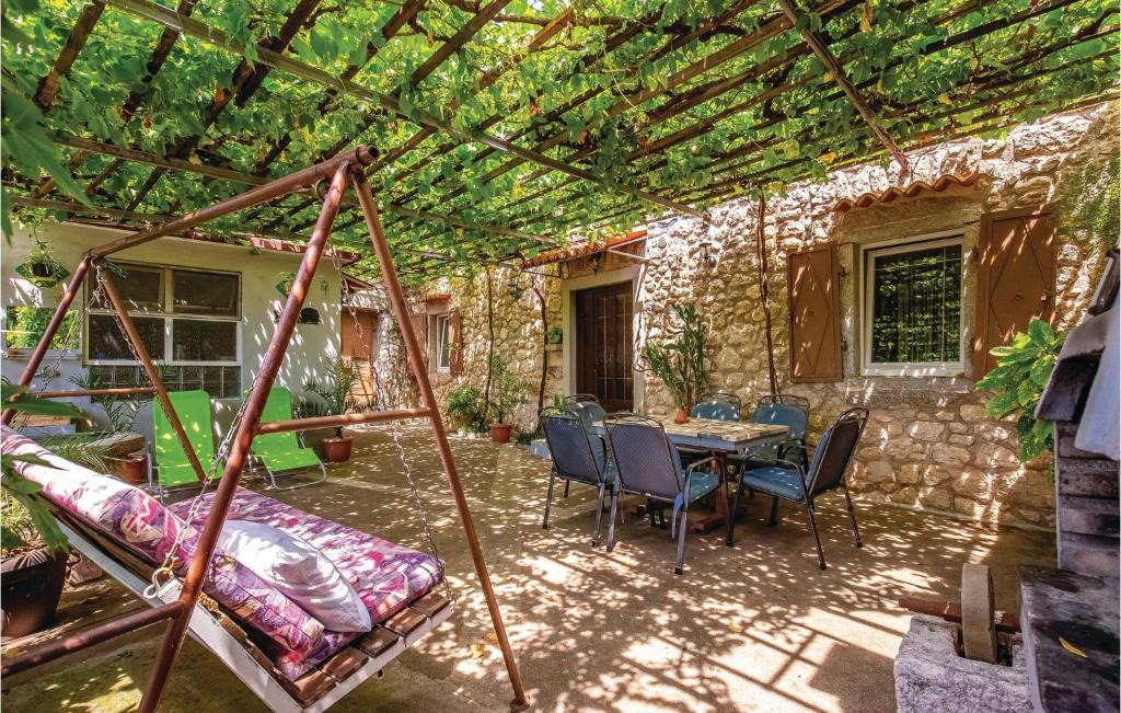 Bribir House | Beautiful home in Bribir with 3 Bedrooms, WiFi and Jacuzzi