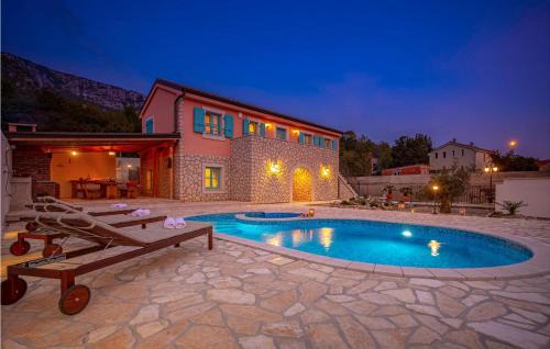 Grizane House | Beautiful Home In Grizane With Sauna