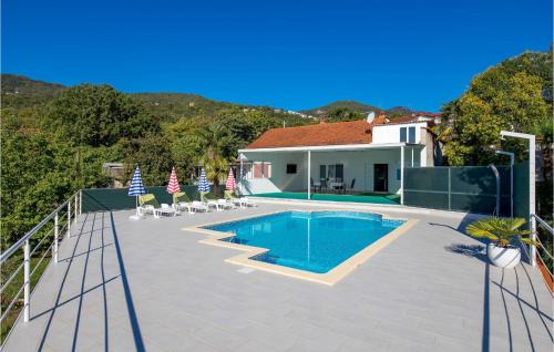 Ika House | Beautiful Home In Ika