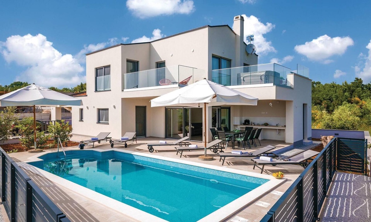 Krnica House | Beautiful home in Krnica