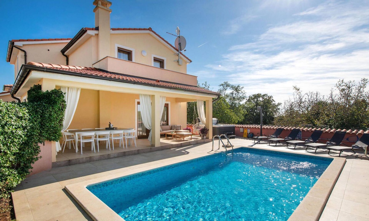 Pinezici House | Beautiful home in Krvavici