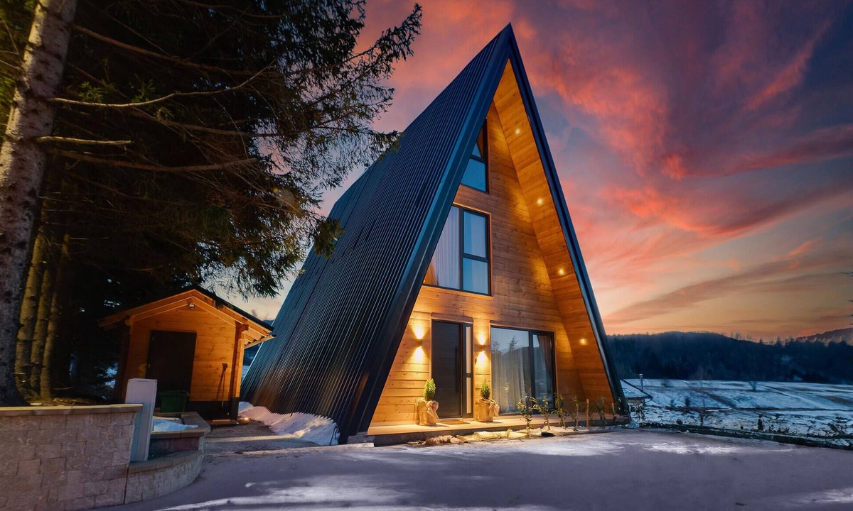 Mrkopalj House | Beautiful home in Sunger with sauna