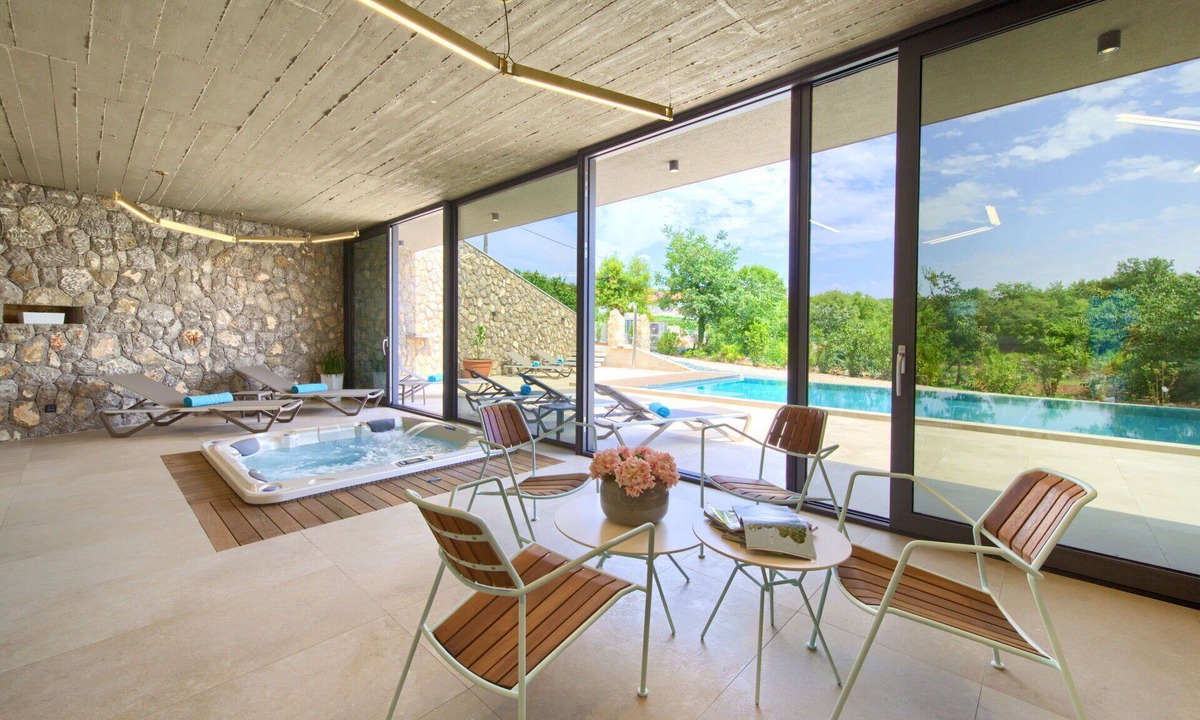 Nenadici House | Beautiful private villa for 6 guests with private pool, WIFI, hot tub, A/C, TV and terrace
