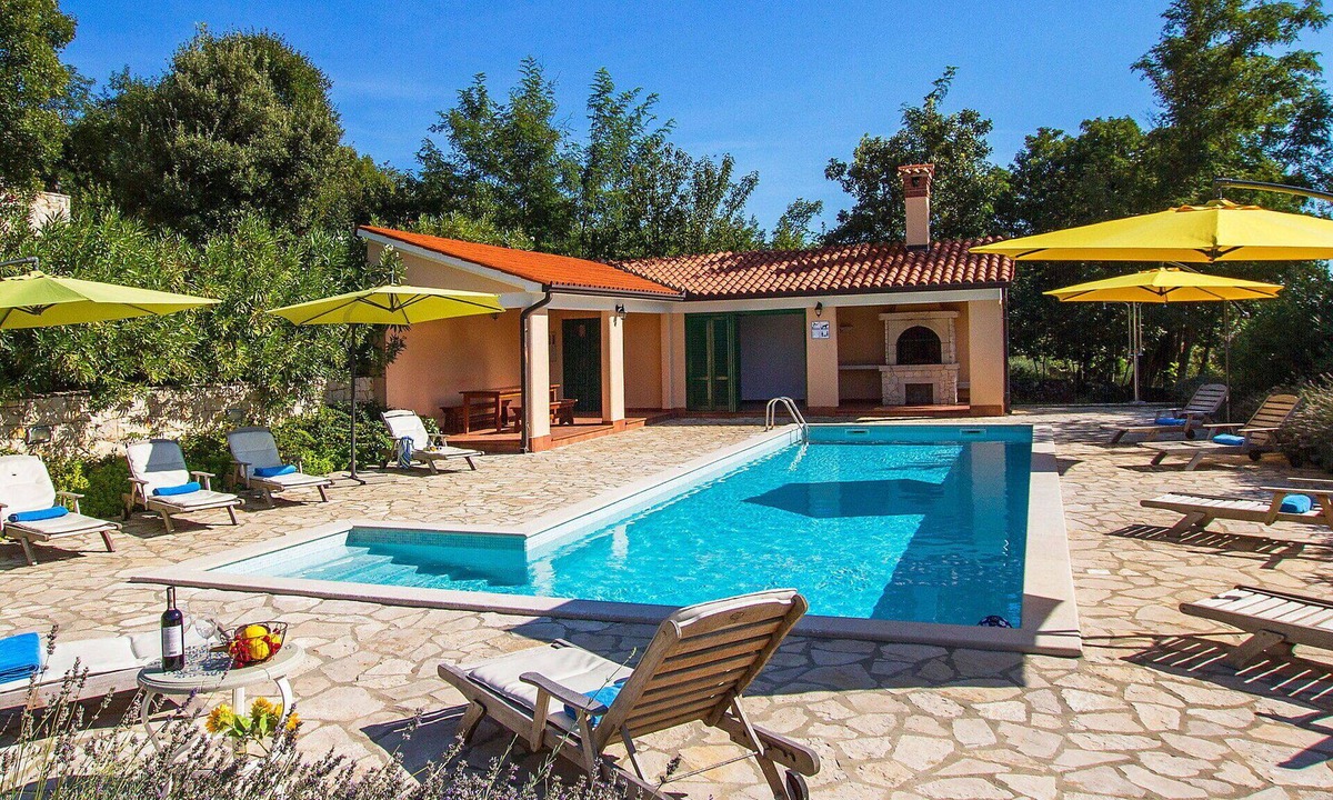 Stanisovi Villa | Beautiful private villa for 10 people with A/C, WIFI, pool, TV and terrace