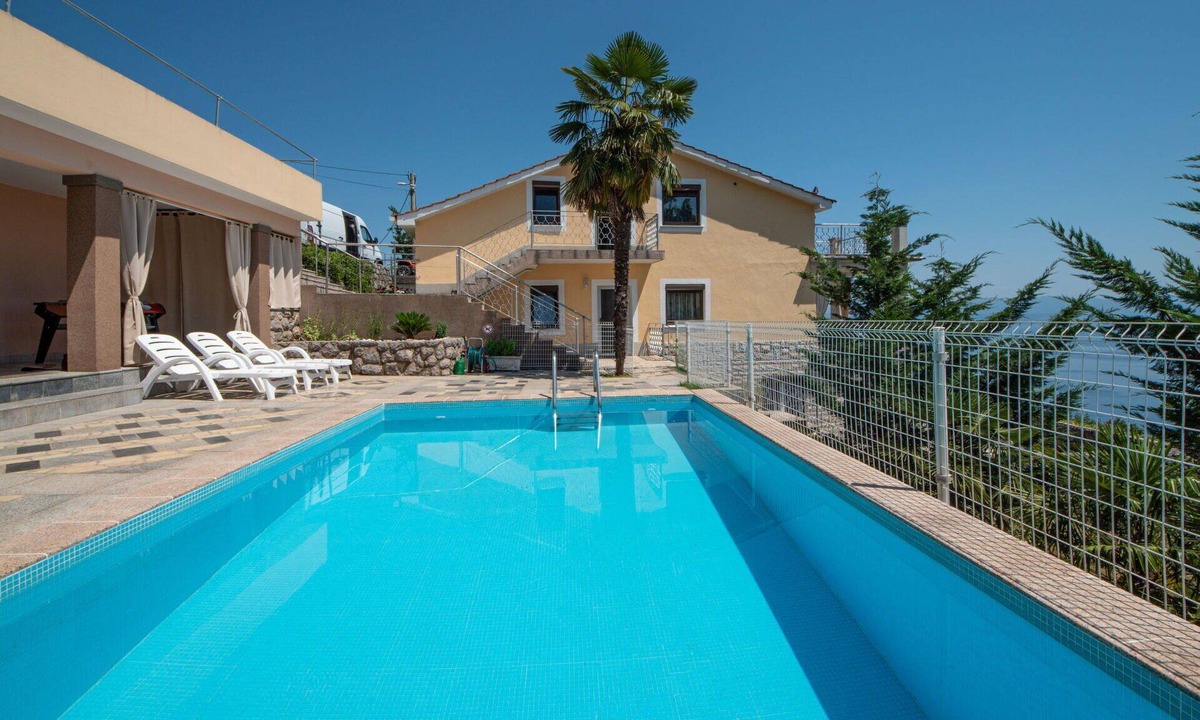 Tulisevica House | Beautiful private villa for 14 guests with WIFI, private pool, A/C, TV, terrace and pets allowed