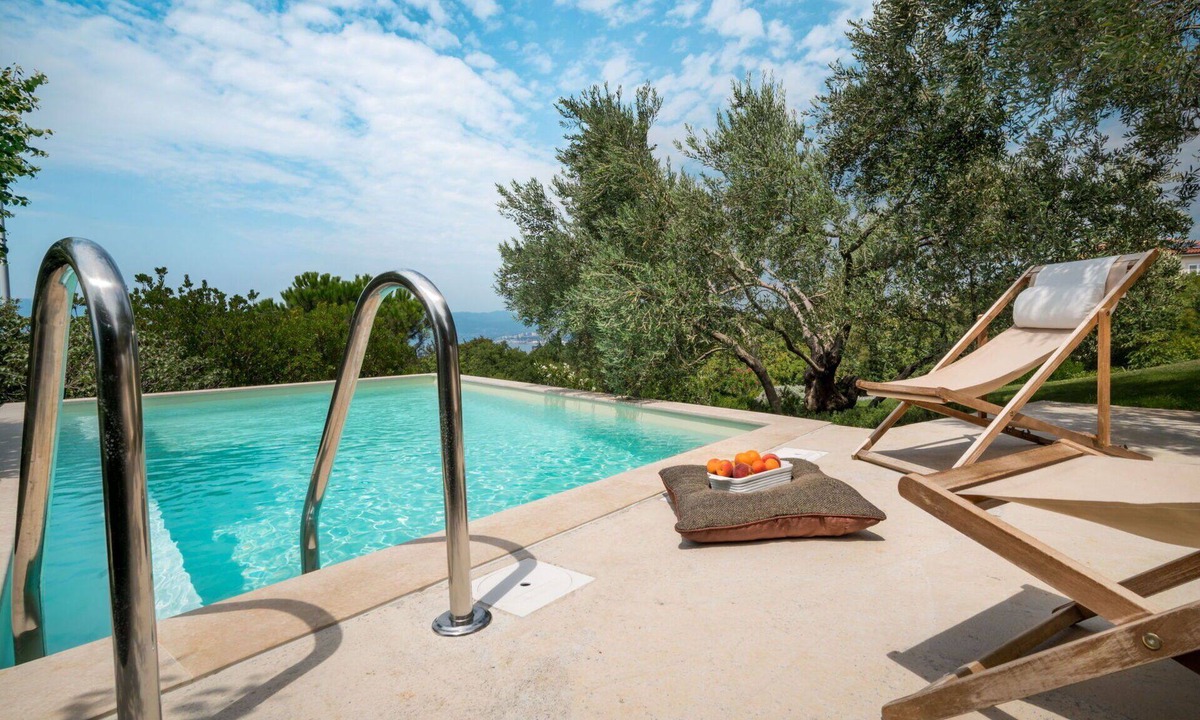 Zurkovo Villa | Beautiful private villa for 8 people with A/C, private pool, WIFI, TV, terrace and pets allowed