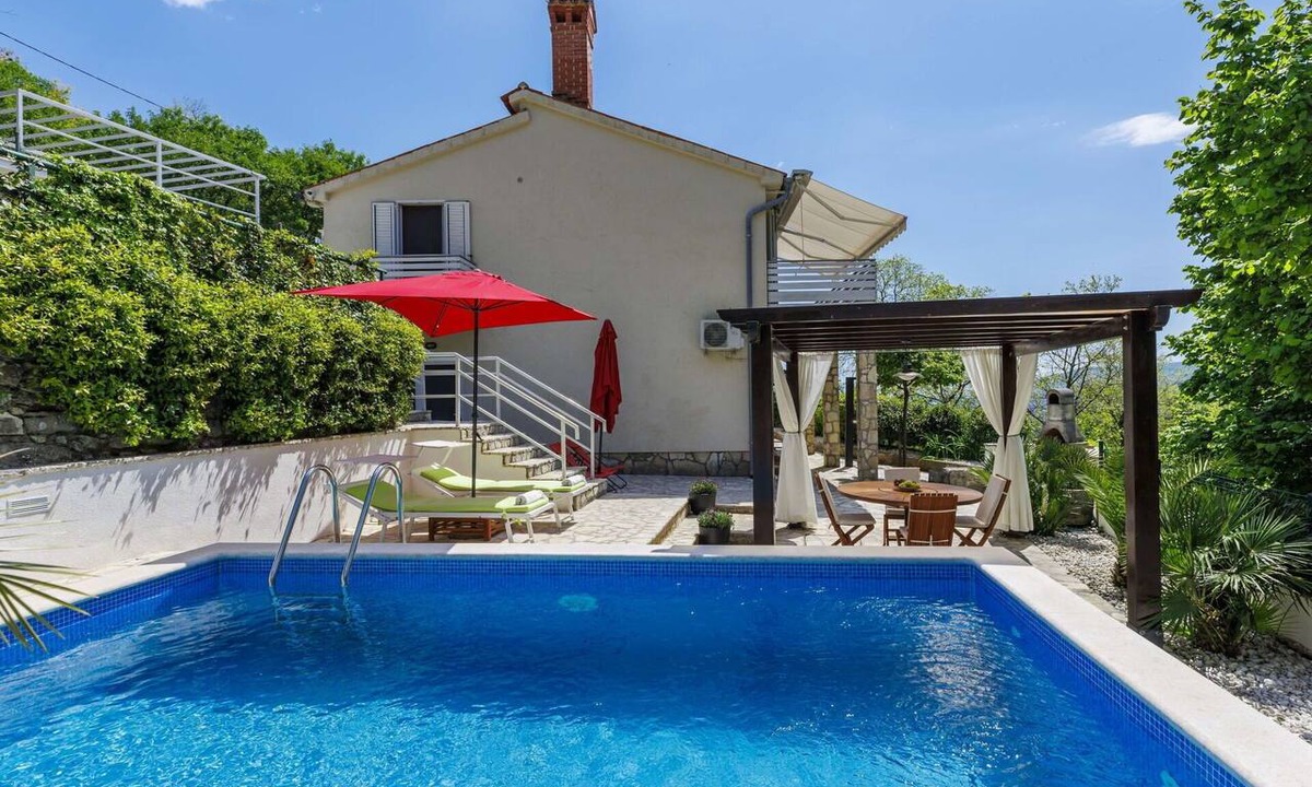 Rabac House | Beautiful villa for 6 people with private pool, WIFI, A/C, TV, terrace and pets allowed