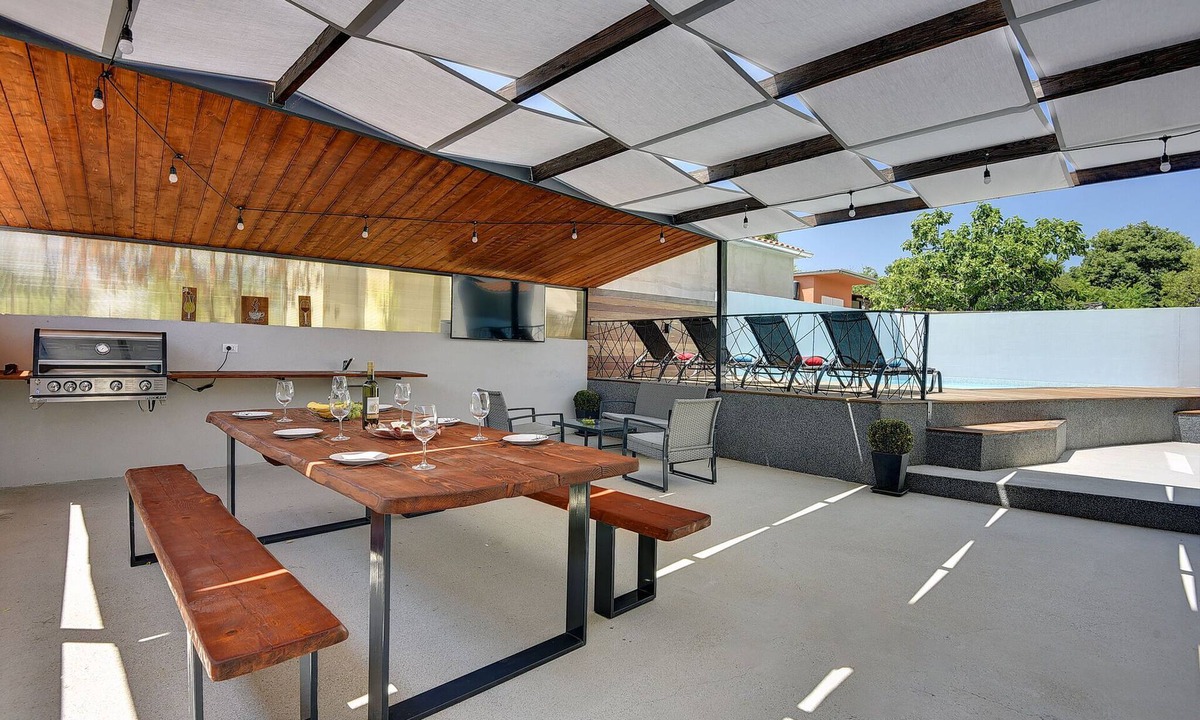 Rakalj House | Beautifull villa with private pool