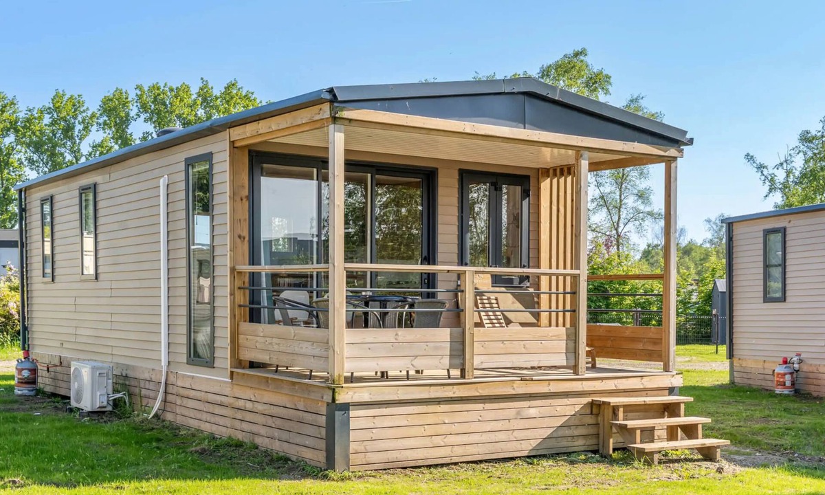 Kinrooi House | Camping Papillon Kinrooi – 139 by Interhome