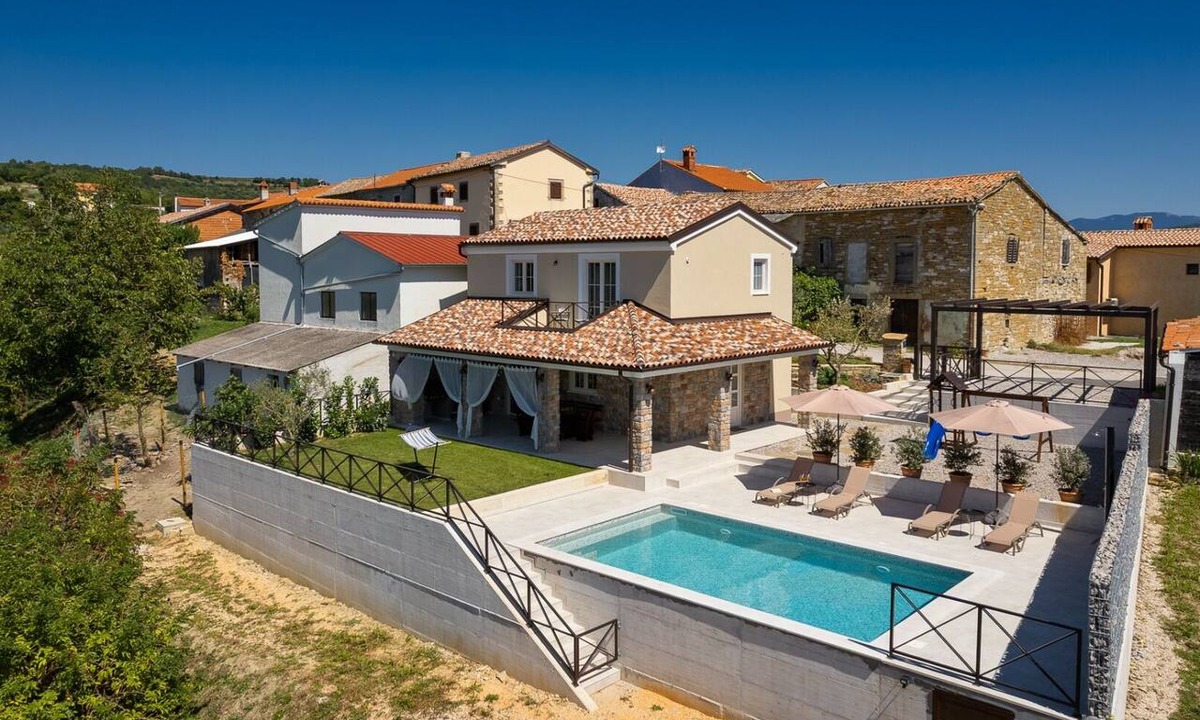Sculci Villa | Casa Nona Anica by Villas Guide