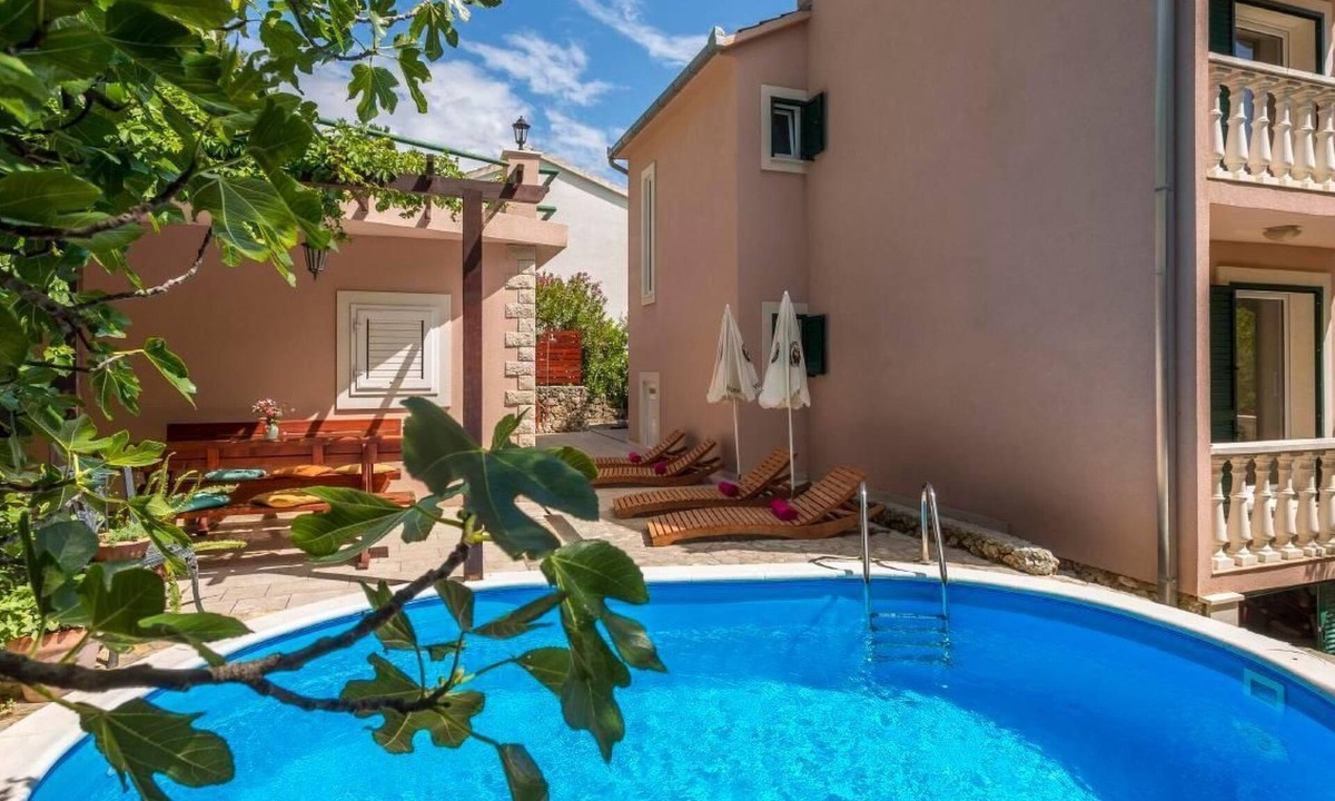 Medici House | Charmantes Ferienhaus in Medići mit Privatem Pool by Interhome