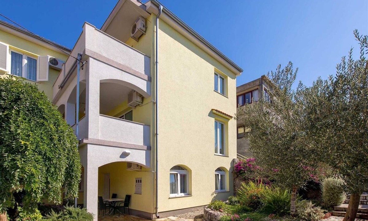 Kraljevica Apartment | Charming Apartment Close to the Sea