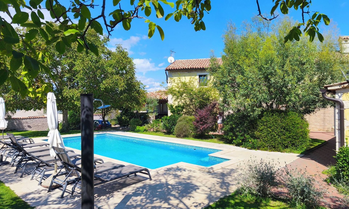 Orbanici Villa | Charming Villa with Pool in a Tranquil Village, Just 15km from the Sea