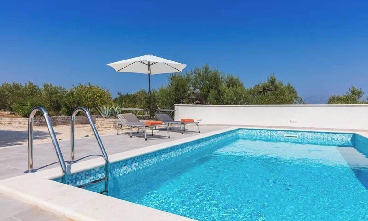 Praznica Villa | Charming Villa with Private Pool in Hvar