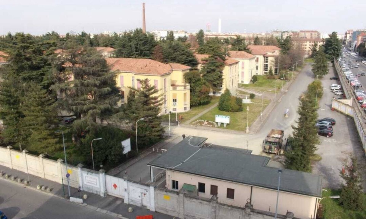 Forze Armate - Sella Nuova Apartment | CHECK-INGANNI, above MM1 Inganni and alongside the Italian Diagnostic Center