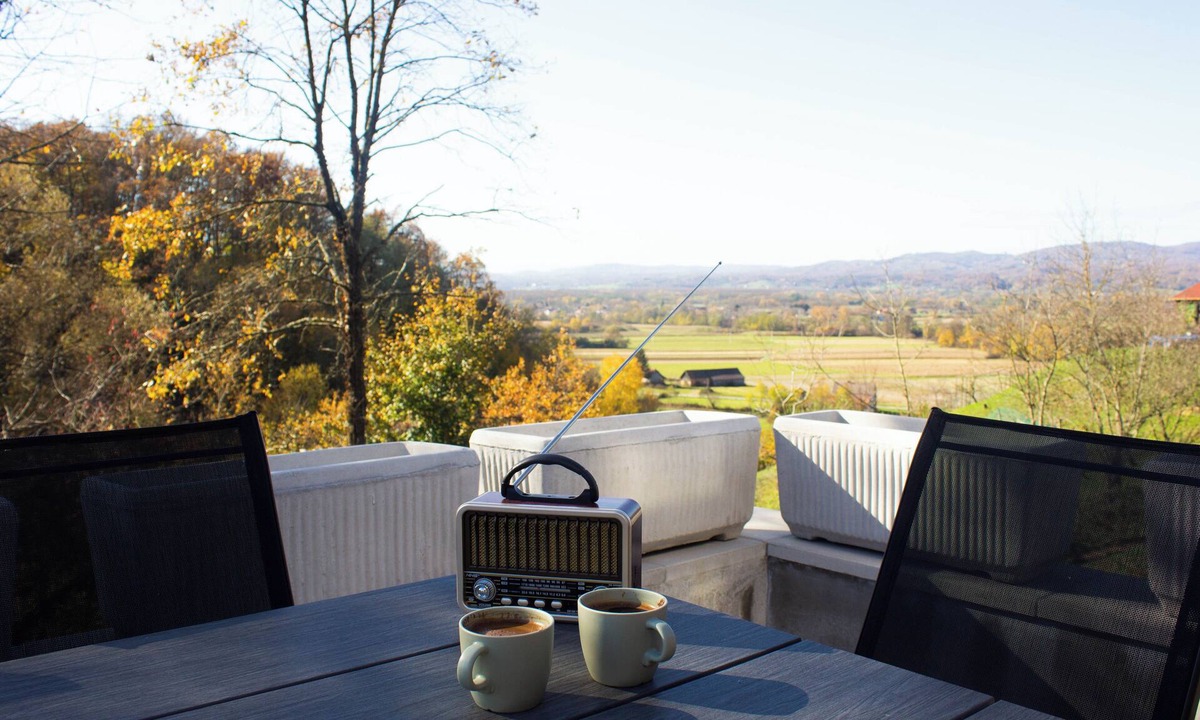 Ozalj Cottage | Cozy 1-bedroom cottage in adorable Zorkovac with a fireplace and AC