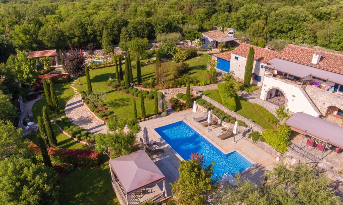 Sveti Ivan Dobrinjski Villa | Cypress & Olive House by Villas Guide
