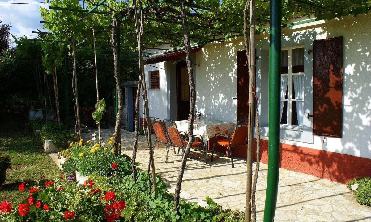 Salakovci House | Detached house Violeta with a extensive garden