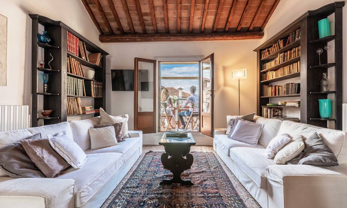 San Marco Apartment | Distinctive Penthouse with Elevator Terrace and View