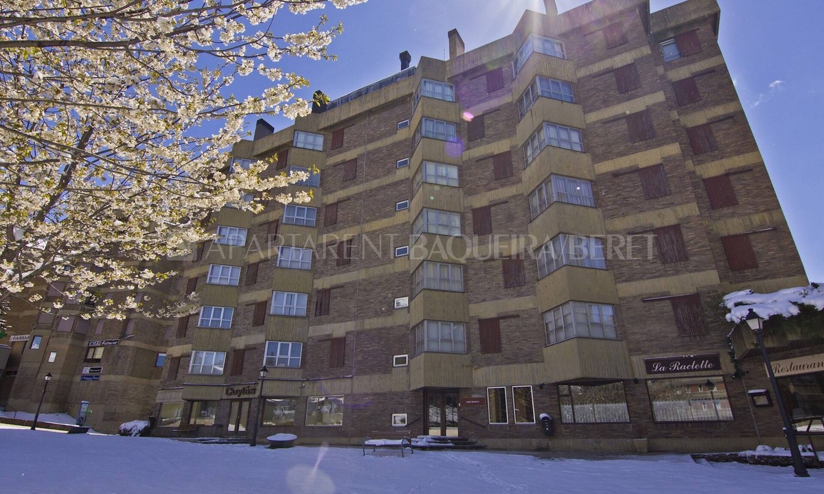 Baqueira Apartment | Dossau - Edificio Biciberri