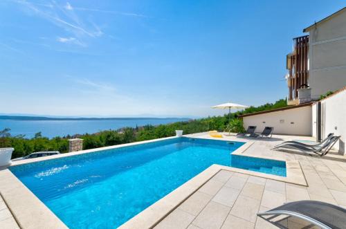 Crikvenica House | DRAGINJA