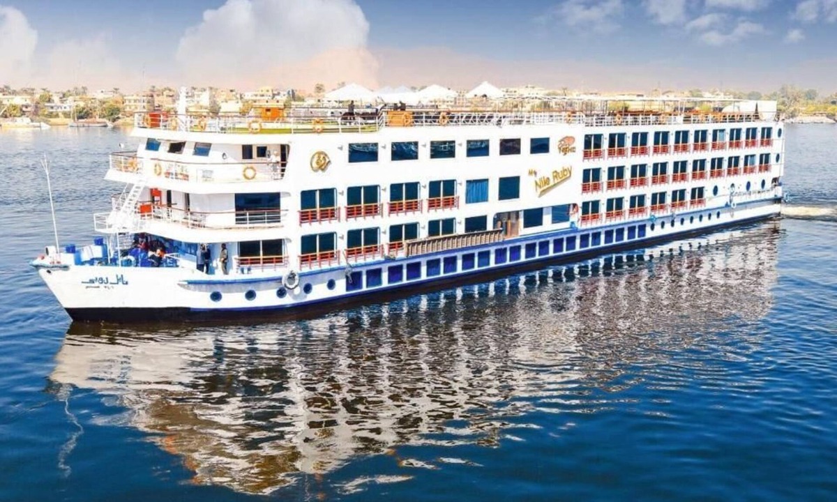 Luxor Boat Rental | Egypt Luxor
