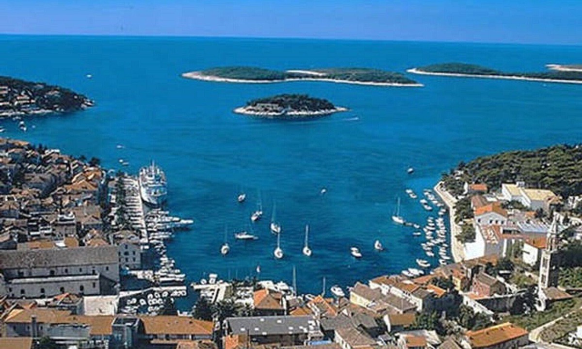 Vinkuran Apartment | El Vista Apartments - 4 Star Luxury - Unit 5