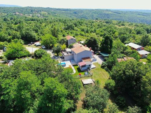 Martinski Apartment | Family-friendly apartments with swimming pool Sveti Martin, Central Istria - Sredisnja Istra - 23295
