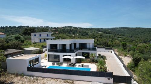Rogac House | Family friendly house with a swimming pool Rogac, Solta - 25444