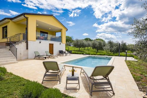 Puntera Villa | Family Villa Tai with Private Pool near Pula
