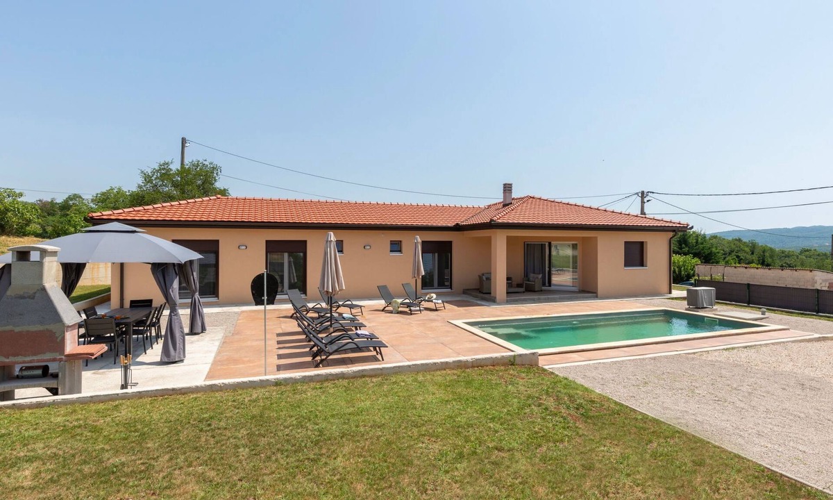 Topid House | Ferienvilla 'Villa Xenia by Interhome