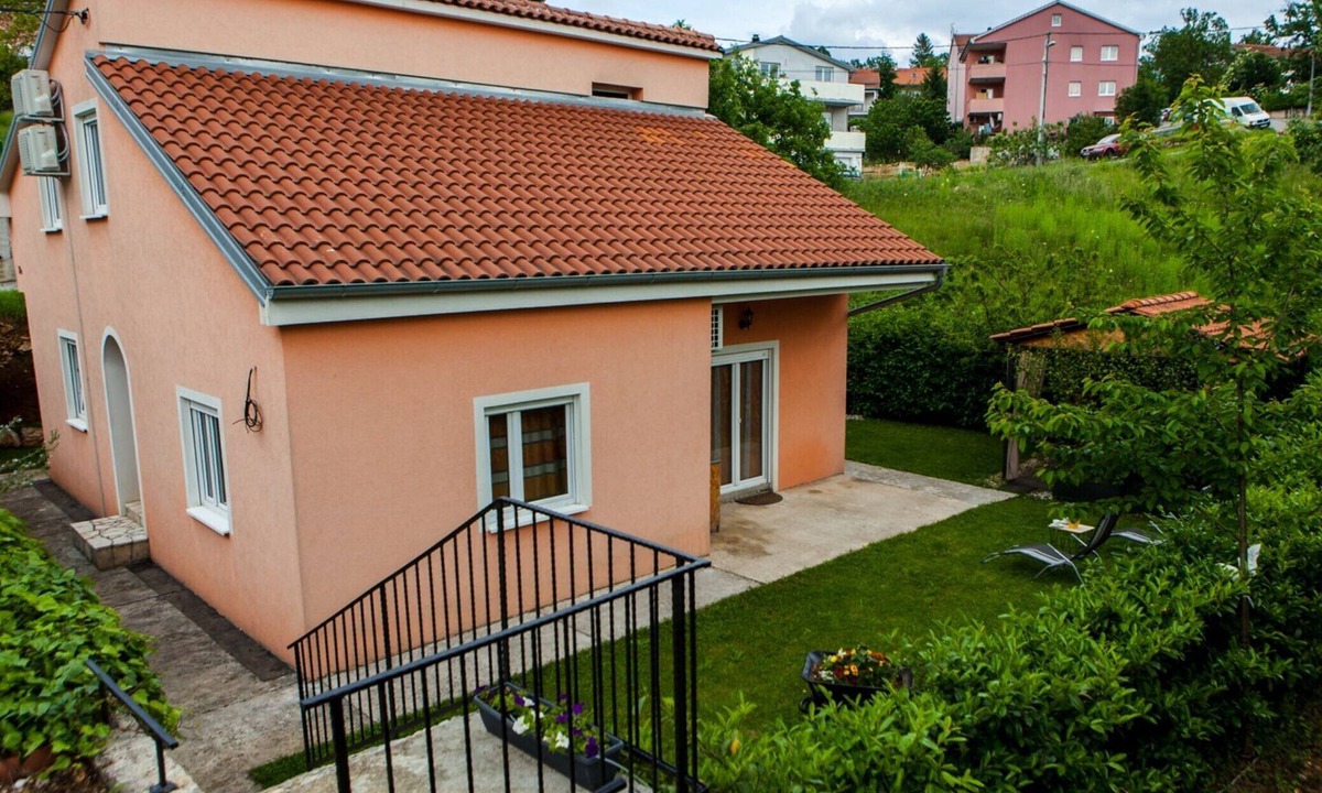 Viskovo House | Four Bedroom Holiday Home