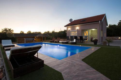 Galizana Villa | Galizana Peaceful Vacation home