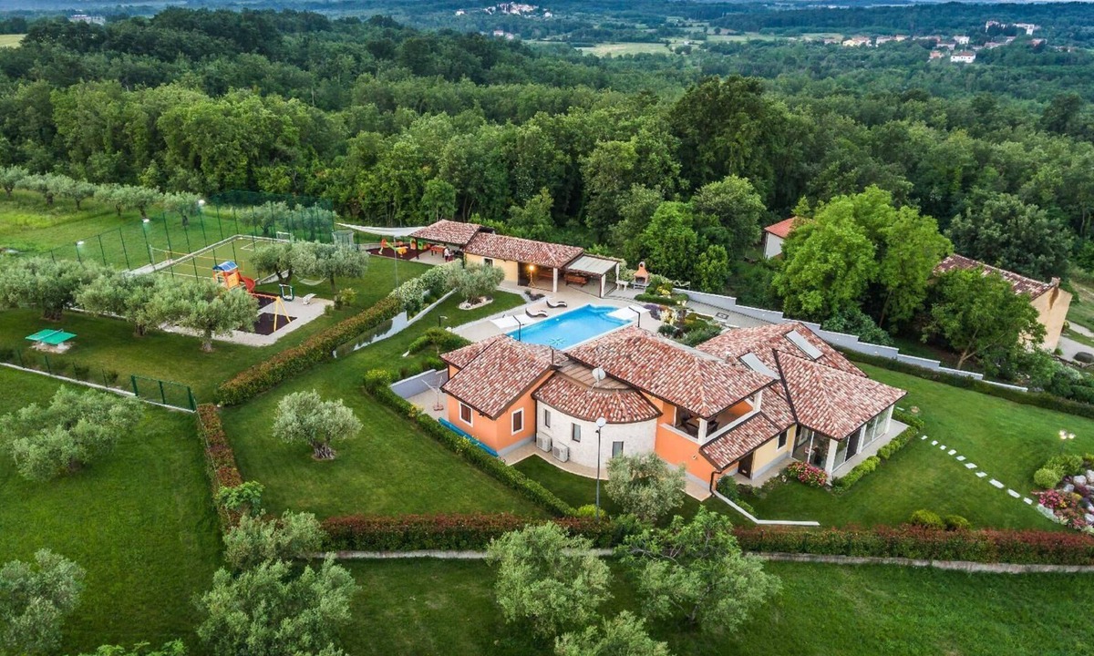 Materada House | GioAn private area for 16 people, pool and sport