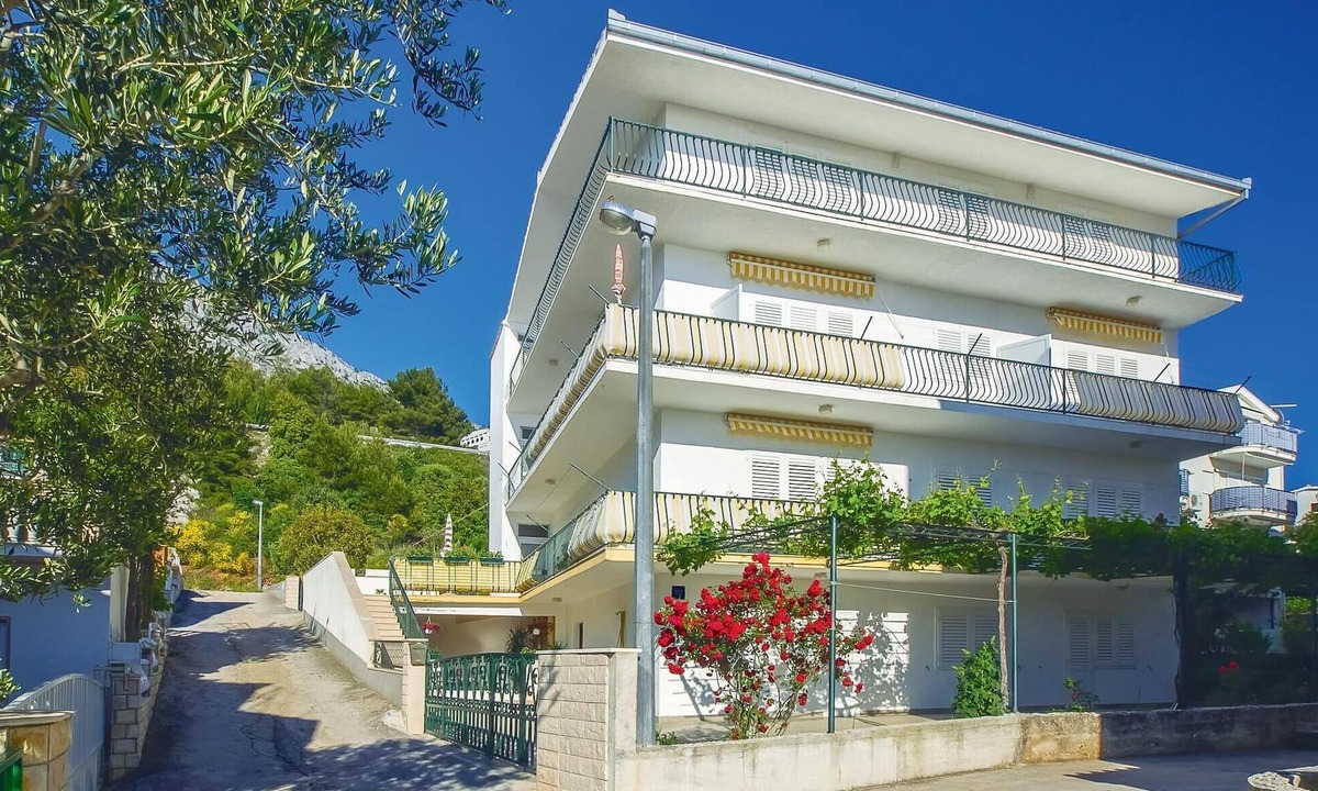 Omis Apartment | Gorgeous apartment in Omis with WiFi