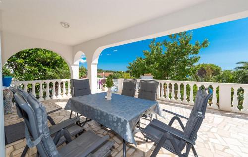 Potocnica Apartment | Gorgeous Apartment In Potocnica With Wifi
