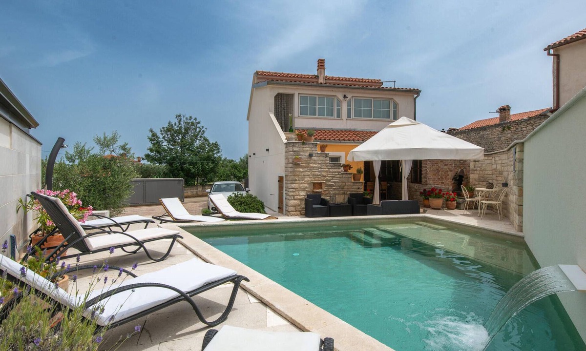 Kavran House | Gorgeous home in Kavran